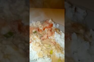 Healthy meal(Rice with the recipe of mixed sesame, Gnuts paste with tomatoes and spring onions.)