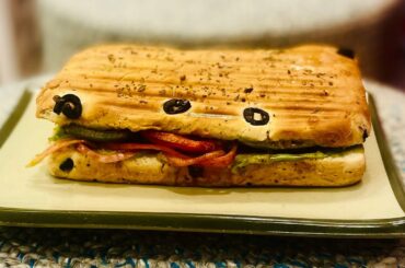 Paneer tikka sandwich| Healthy recipe|EveningSnack #shortsfeed #shorts #shortsvideo #sandwichrecipe