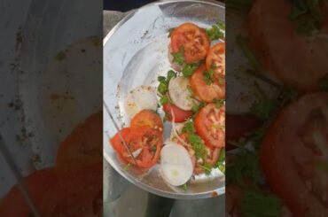 salad special recipe. #paneer #chill #tomato #onion #breakfast #tasty.breads makkhan. breads pakoda