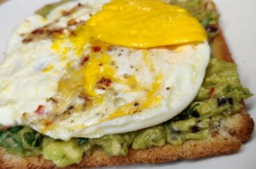Easy Healthy Breakfast||Bread Guacamole Egg Pouch||My Home Cafe Recipes||#shorts #shortsfeed #short