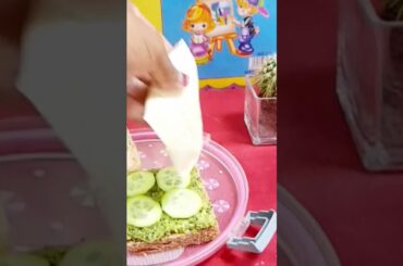 #brocolis sandwich #healthy highly #kids #breakfast packed