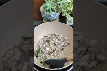 poha recipe/Healthy breakfast ideas/Healthy Indian breakfast recipes/Weight loss recipe/Indian food