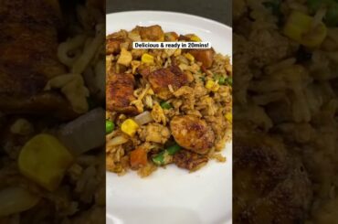 Easy & Healthy Chicken Fried Rice! High Protein Meal #friedrice #healthyrecipes #recipe #healthyfood