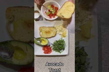 Avocado Toast|Toast Recipes|TwoWays|Breakfast|Weight Loss|Healthy|#youtubeshorts#shorts#avocadotoast