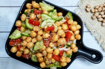 Chickpea Salad || Protein Salad Recipe || Healthy Meal Idea || Weight Loss Recipe || Chana Salad