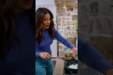 How to make a healthy dinner with two cans of chickpeas! #shorts