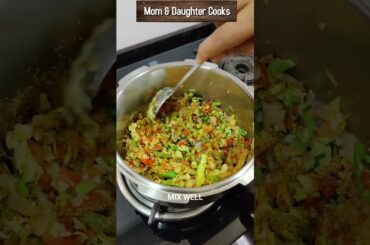 Healthy & Tasty Oats Khichdi | Desi Oats Khichdi | Weight loss Recipes | Mom & Daughter Cooks