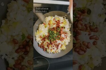 Sabudana Khichdi .Follow and subscribe my channel for yummy and healthy recipes #sabudana #shorts