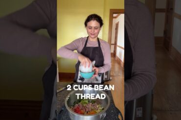 Super Healthy Low Calorie Noodle Salad #shorts