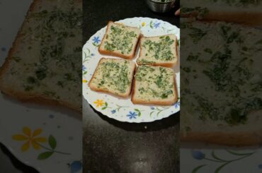 #Shorts Garlic Bread Recipe/Simple & Healthy Breakfast Recipe/Waight loss Breakfast Recipe/Breakfast