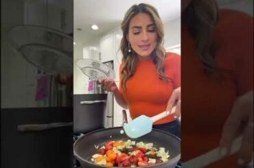 Would be amazing with spaghetti squash #healthyrecipes #shorts