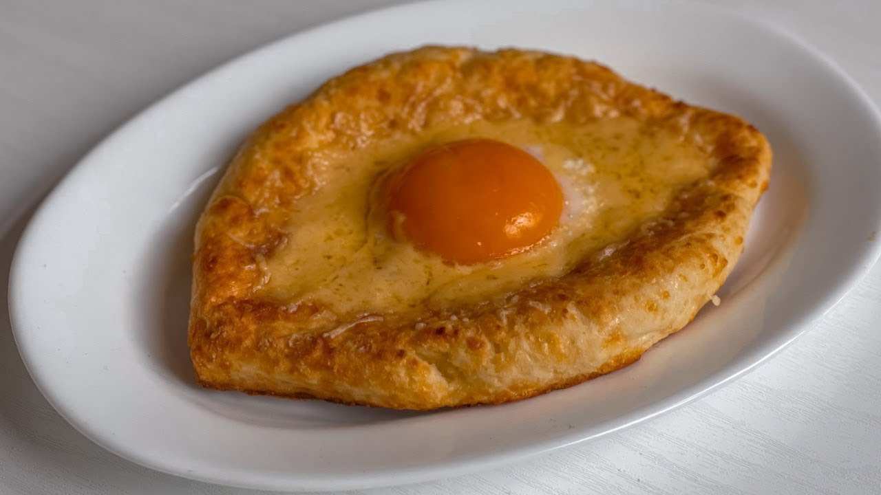 Cheesy and Healthy | Low Calorie Khachapuri Recipe | 38g Protein Cheesy and Healthy | Low Calorie Khachapuri Recipe | 38g Protein