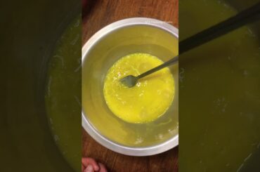 Healthy Breakfast Muffin Recipe: Carrots, Apple, Chia Seeds, Walnuts and More!