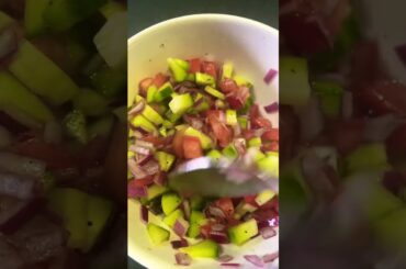 TOMATO CUCUMBER SALAD WITH ONIONS FOR LUNCH | HEALTHY & DELICIOUS SALAD