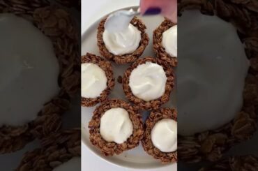 granola yogurt cups are an easy, fun, and healthy breakfast recipe! #viral  #granola #granolacups