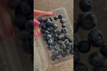 WHAT I EAT IN A DAY *eating intuitively* #whatieatinaday #mukbang #asmr #foodie