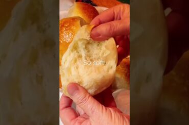 Soft Sourdough Dinner Rolls / Tangzhong Bread #shorts