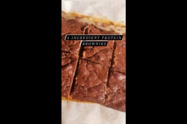 4 INGREDIENT PROTEIN BROWNIES (low calorie, healthy- no oil, sugar or flour!)