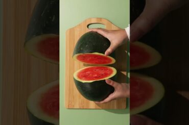 Are you looking for a refreshing and healthy salad recipe that is perfect for summer days?