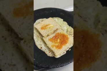 Healthy Chicken Sandwich #vibewithdee #healthy #youtube #shorts #cooking #breadomelette #recipe