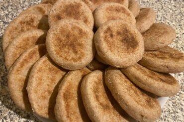 Healthy wheat bread (Batbout) and delicious lentil recipe