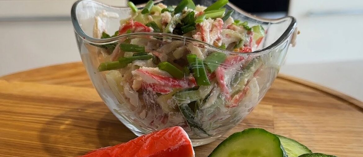 Delicious and healthy salad for every day in 3 minutes / Salad with yogurt and crab sticks