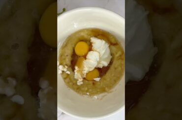 Healthy honey yoghurt oatmeal bread