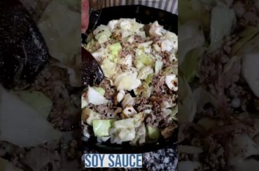 CHEAP & HEALTHY DINNER | Delicious Pork Belly Fat w/ Cabbage and Ground Pork | #shorts