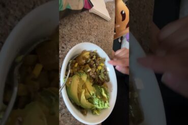 HEALTHY LUNCH! #eatyourgreens #loveyourbidy #faith #Godisgood!