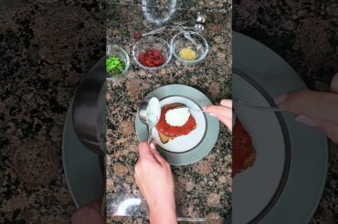 How to Make Hungry Girl’s Hot Honey Cottage Cheese Pizza Toast Recipe // #shorts