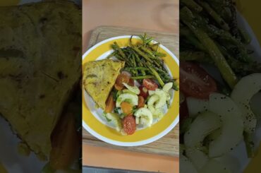 Easy Dinner Idea!!! #healthy #quick #easy #frugal #mediterranean #dinnerideas #frittata