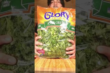 Healthy green smoothie for better health and weightloss. #healthy #weightloss #wellness #smoothie