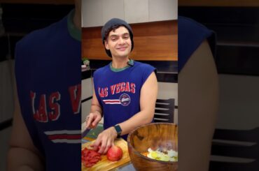 Vegetarian high protein easy salad | Summer health & fitness recipe | Paras Tomar | #ParasKeNuskhe