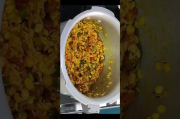 Healthy dinner recipe | Masala Khichdi #youtube #food #youtubeshort #ytshorts #shortsfeed