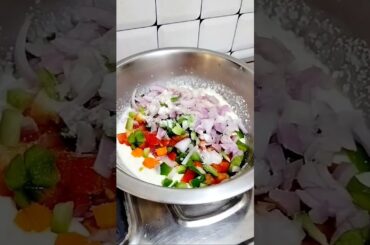 Uttapam Recipe | Healthy Breakfast Recipe | Suji Uttapam | Lunch Box Recipe|#shorts #uttapam #recipe