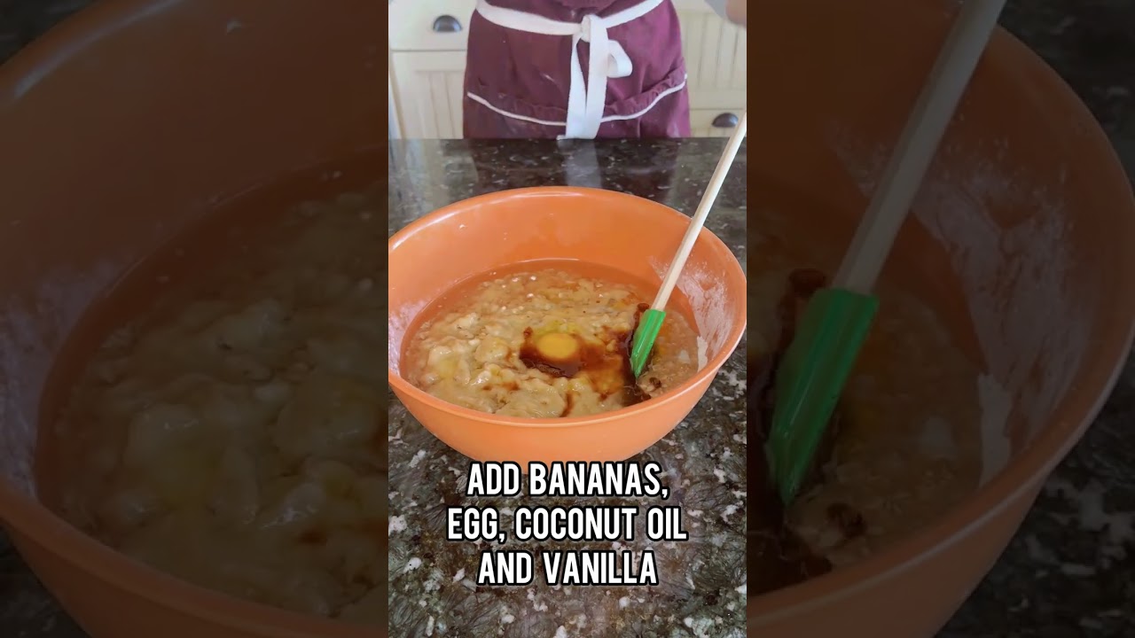 Healthy Whole Wheat Blueberry and Banana Muffin Recipe! Healthy Whole Wheat Blueberry and Banana Muffin Recipe!