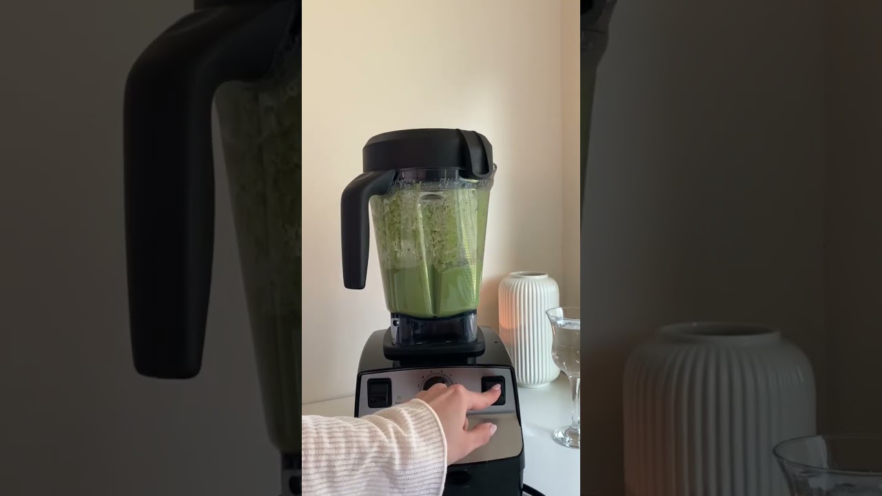 make an easy + healthy dinner with me | avocado pesto pasta make an easy + healthy dinner with me | avocado pesto pasta