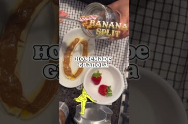 Healthy banana split #healthylifestyle #selfmotivation #weightlossrecipes #weightloss #balancedmeal