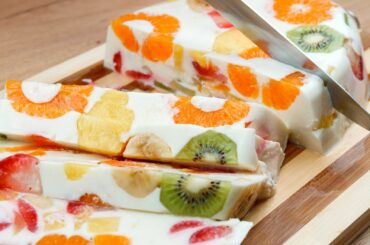 Only Milk and Fruits! Without Gelatin, Delicious and Healthy, 5 minute Dessert!