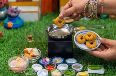 Chicken Doughnut Recipe | Crispy Chicken Snack Ideas | Miniature Cooking