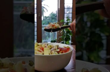 DELICIOUS KHATTA MEETHA SALAD RECIPE/ HEALTHY SALAD RECIPE #shorts #ytshorts #tasty #newrecipe #new
