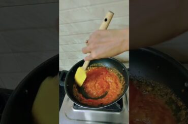 Hot and spicy masala pav (bread) #shorts #recipesbyfarida #healthy #yummyfoodrecipes