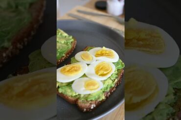 Eating Healthy on the Go: Discovering Delicious Hotel Recipes #healthymeal #healthyrecipes #shorts