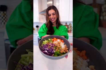 SPRING ROLL BOWLS! Easy, healthy and delicious! #springdinner #dinnerideas  #easydinner #healthyfood