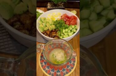 Healthy avocados shrimp salad recipe
