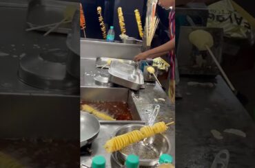 #shorts #youtubeshorts Spring Potato in Chennai Beach/Hot and Spicy Snacks in Winter/Spiral Potato