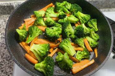 Broccoli Salad You Can't Stop Eating! Easy And Healthy Dinner Recipe