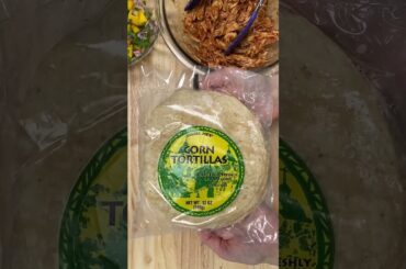 How to Make Hungry Girl’s BBQ Chicken & Mango Tacos Recipe // #shorts