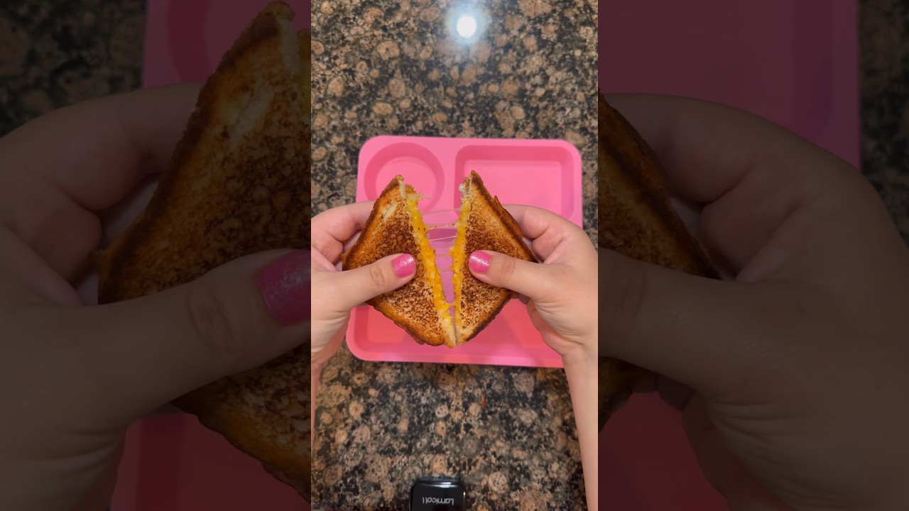 Kids Dinner In Under 10 Minutes | Quick and Easy Dinner Recipe | YouTube Shorts #shorts #momlife Kids Dinner In Under 10 Minutes | Quick and Easy Dinner Recipe | YouTube Shorts #shorts #momlife