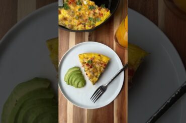 EASY BREAKFAST FRITTATA #ytshorts #healthy #recipes #recipeshorts #breakfast #healthyrecipes #yummy